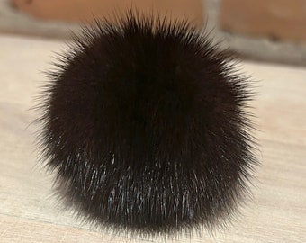 Vintage 1960s Black Dark Brown Mink Hat Mr Martin, Mink Fur  display picture 1