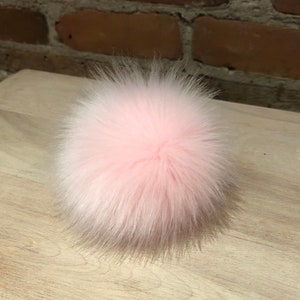 14 Pieces 10cm Faux Fur Pom Pom Ball Fluffy Pompom Ball Hat Faux Fur Pom Pom  Balls with Removable Press Button for Knitting Hat Gloves Keychains  Accessories (Popular Mix Colors)