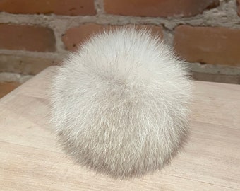White Coyote Pom, Taupe White Coyote Fur Pom Pom, Recycled Fur, Knit Hat Pom, Fur Ball, Warm White Winter Hat Pom, Detachable, Hat Bobble