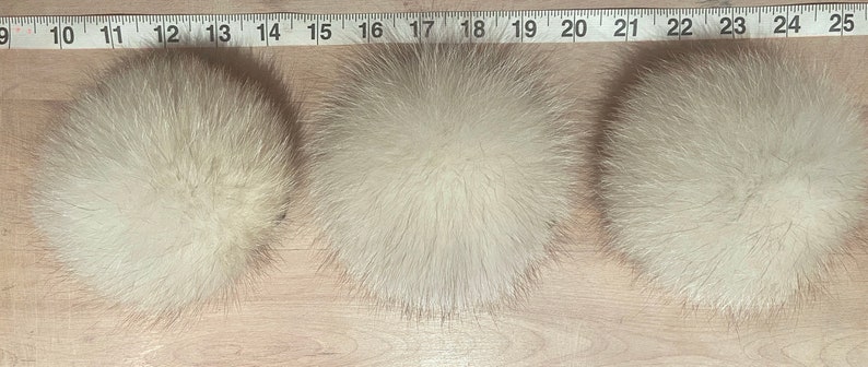 White Fox Fur Pom Pom, Winter White 4-Inch Pom Pom for Your Knit Hat, Upcycled Vintage Coat Pom, Knitting Supply, Recycled Fur, Detachable image 10