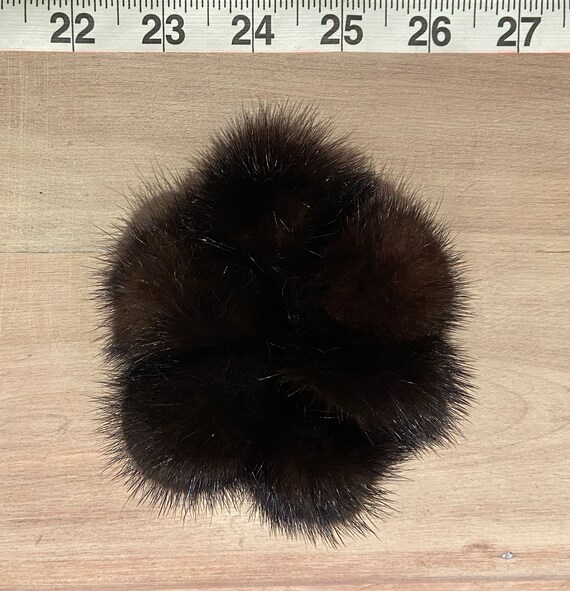 MINK HAIR CLIP SMALL CHOCOLATE BROWN MINK HAIR CLIP SMALL CHOCOLATE BROWN