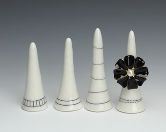 Ring Cone - White with black lines