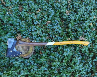 The CHAMP is a 3.5lb Full Size Felling Axe with a 36” American Hickory handle custom designed gift