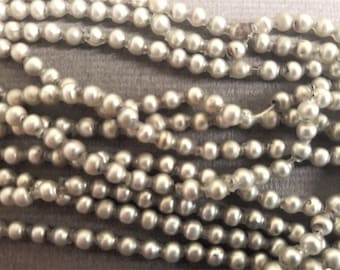 Vintage Pearls, sewing beads, Japanese faux pearl glass beads, 8 gram hank, Flapper pearls, Pearlcore, mercury glass