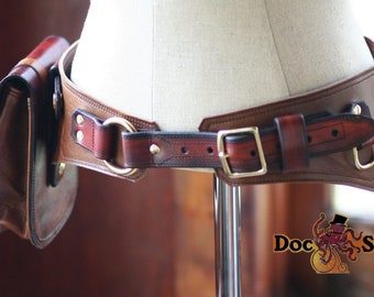 Utility belt with pouch