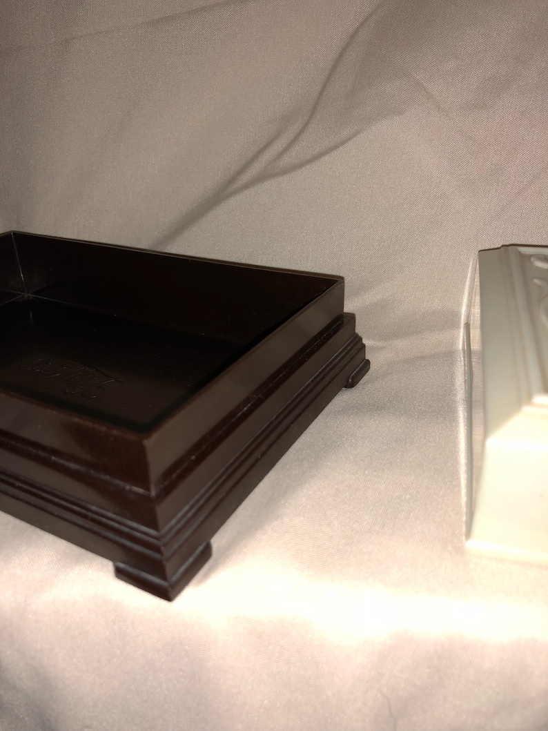 Bakelite and Celluloid 1949/'s Art Deco Luxor Box