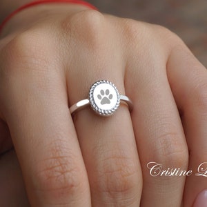 Solid Gold Oval Signet Ring with Paw Print Engraving, Twisted Rope Signet Ring, Dogs Paw Print in 10K, 14K, 18K: White, Yellow or Rose Gold