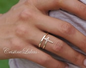 Celebrity Style Cross Ring - Double Wrap Upright Cross Ring