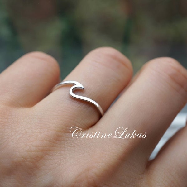 Small Wave Ring - Ocean Tide Ring, Pura Vida Ring, Sea Ring, Stacking Ring in Sterling Silver, Yellow Gold, Rose Gold or White Gold