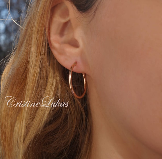 Hoop Earrings in Yellow, Rose or White Gold