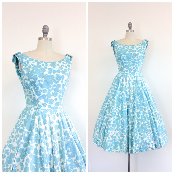 50s Blue Cotton Floral Dress / 1950s Vintage Sleev