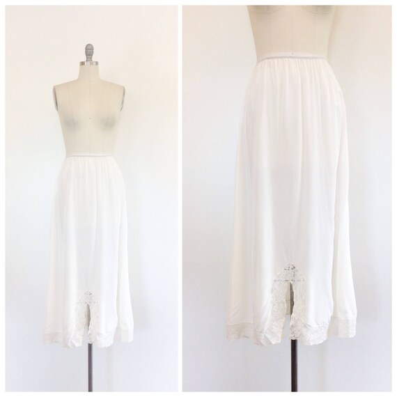 40s Off White Half Slip / 1950s Vintage Lace Lined