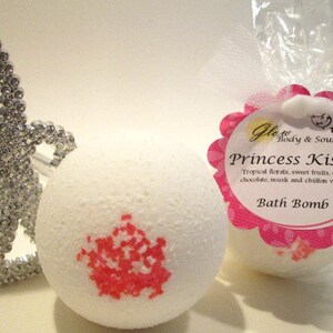 Princess Kiss Bath Bomb Fizzy