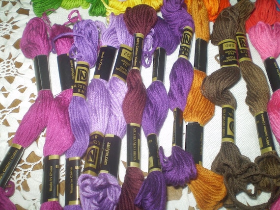 Embroidery Floss Lot 120 Partial Skeins of Thread in a Rainbow of Colors Red Orange Green Blue Purple Pink Brown C762