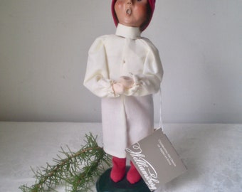 BYER'S CHOICE WILLIAMSBURG Singer figure- vintage Caroler figure from Colonial Williamsburg- Red & ivory caroler in Red Cap n Nightshirt