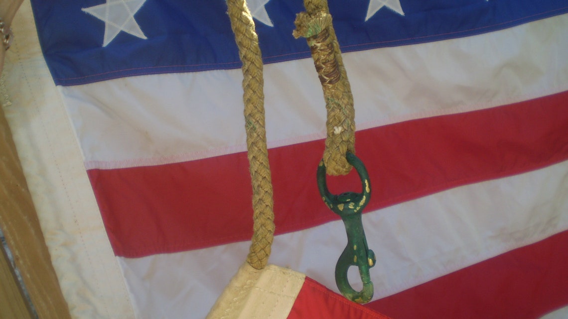 American FLAGPOLE FLAG- With Rope Halyard to Connect to the Pole Rope ...