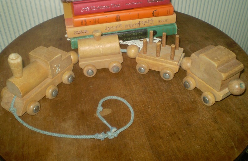 pull train toy