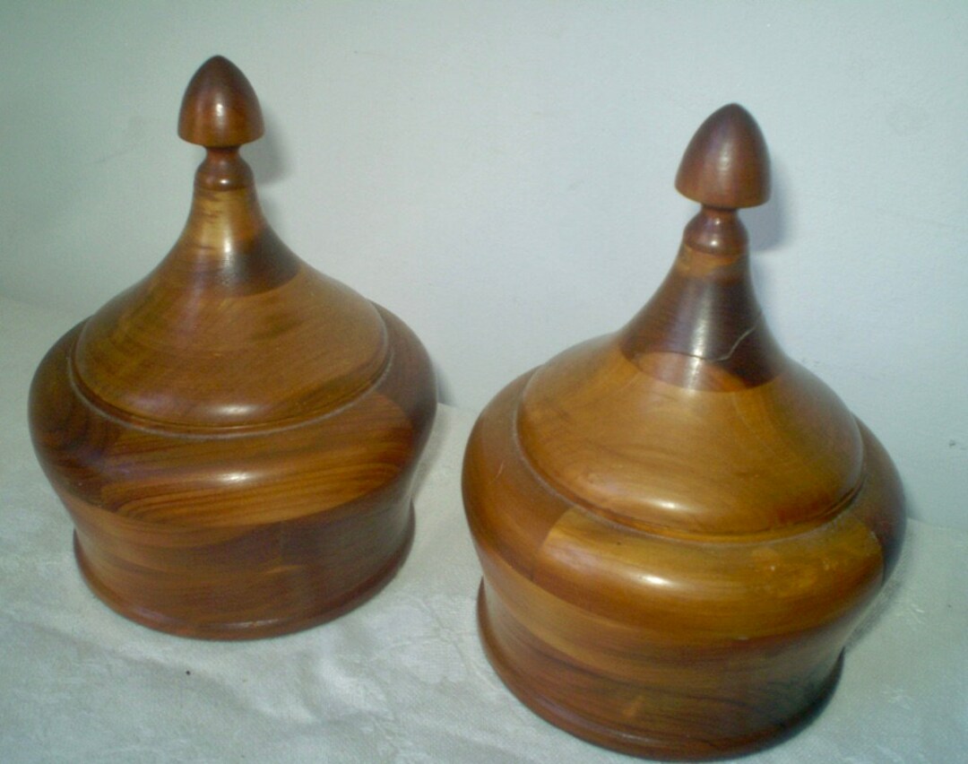 Pr. 1940s ROUND Trinket BOXES- Finial Topped Round Wooden Trinket Boxes ...