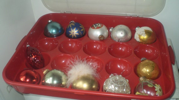 Vintage Sterilite Christmas Ball Storage Box with 12 Vintage Christmas Balls  Clear Top With Red Storage Box for Xmas Balls Xmas Storage 