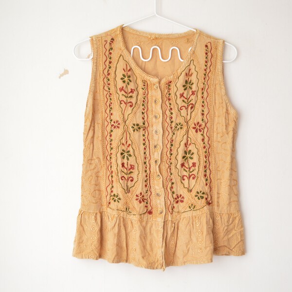 70s vintage light brown floral embroidered sleeveless button up peplum india bohemian blouse top // S-M