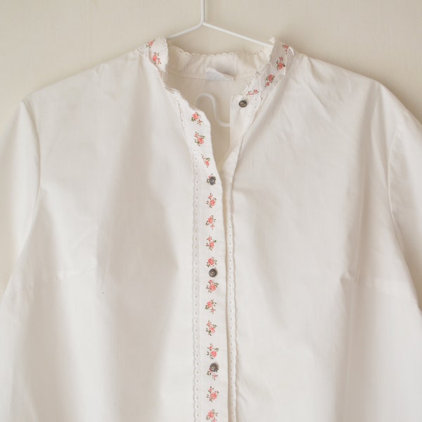 vintage 80s patrón floral blanco austriaco botón de gran tamaño abajo blusa de camisa cuadrada // L-XL