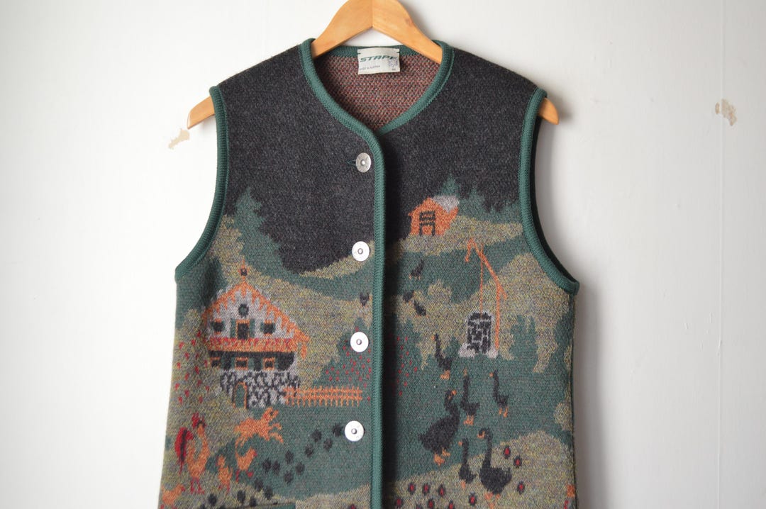 Austrian Patterns Retro 1980s Austrian Novelty Animal Farm Pattern Button Down Wool Sleeveless ...