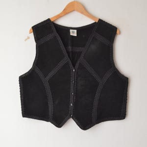 Vintage 1980s black suede leather button down v neck vest gilet // M-L