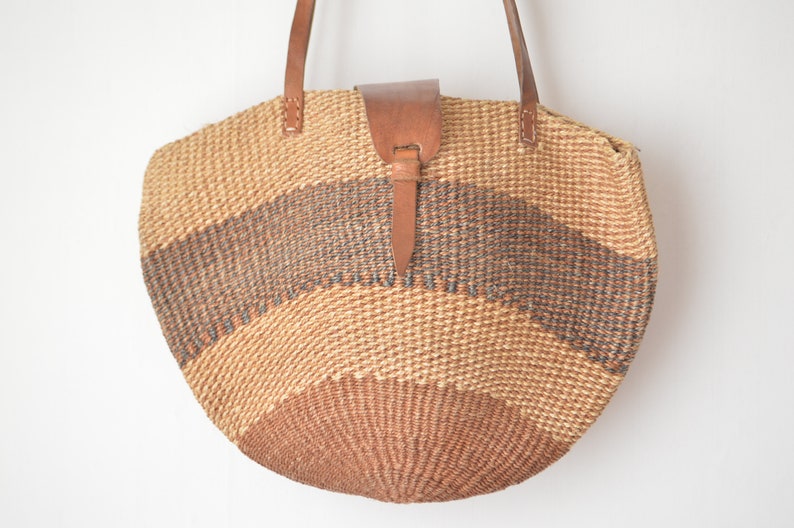 vintage woven and leather sisal shopper market tote shoulder bag 70s