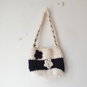 90s 2000s Y2K Mudd Clothing Crochet Woven Bag Purse Satchel