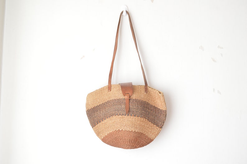 vintage woven and leather sisal shopper market tote shoulder bag 70s