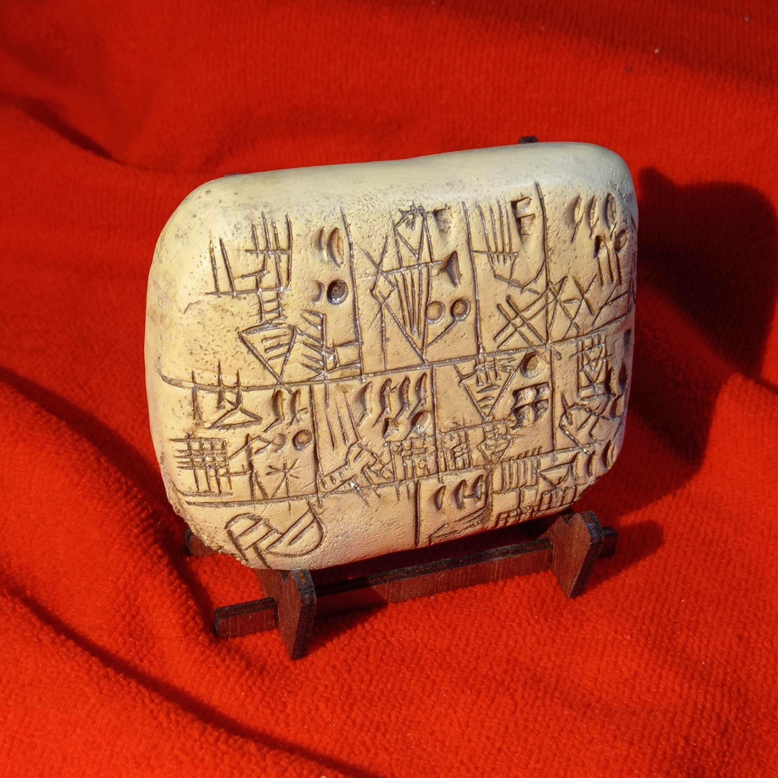 楔形文字　多分レプリカ 楔形文字板の樹脂レプリカ – メソポタミアの文字 - Etsy 日本