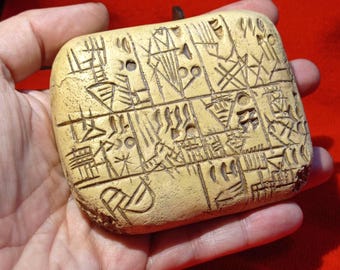 楔形文字　多分レプリカ 楔形文字板の樹脂レプリカ – メソポタミアの文字 - Etsy 日本