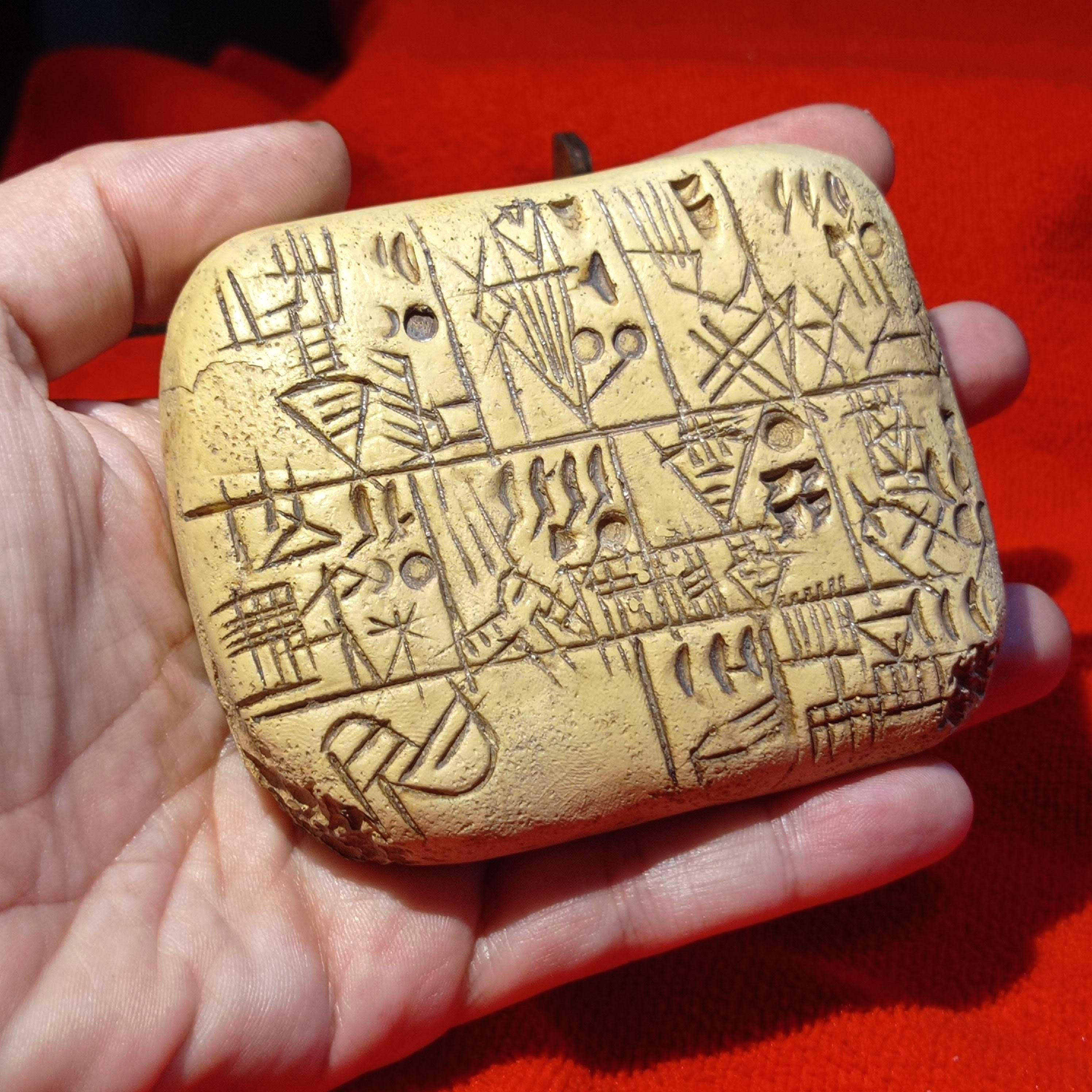 楔形文字板の樹脂レプリカ – メソポタミアの文字 - Etsy 日本