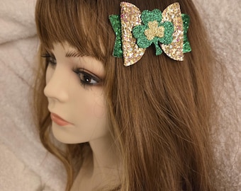 ST PATRICK'S DAY Lucky Green Glitter Hair Bow * Saint Patty's Day 4-Inch Clip * Shamrock Clover Glitter "Good Luck" Irish Dance *