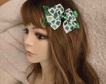 ST PATRICK'S DAY Lucky Green Glitter Hair Bow * Saint Patty's Day 4-Inch Clip * Shamrock Clover Glitter "Good Luck" Irish Dance *