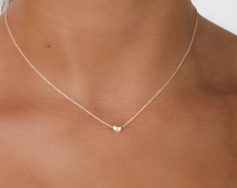 Collar de cuentas de corazón, collar de corazón de plata, collar de plata de ley, collar de capas, colgante de corazón de plata, collar de plata simple