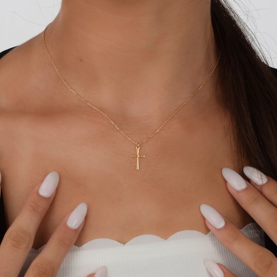 Simple gold 2024 cross necklace womens