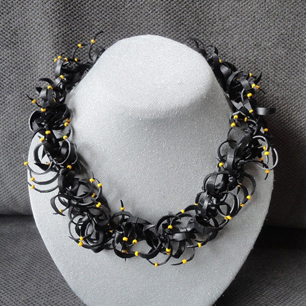 Black necklace with yellow seed beads / Black yellow necklace / Necklace rubber and seed beads