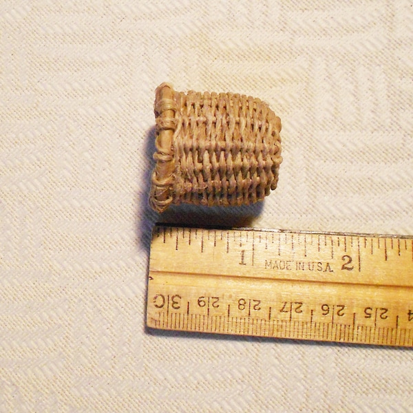 Mini hand woven gathering basket, harvest basket, yarn basket, toy storage, towel basket, mini plant basket 1 1/8" tall by 1 1/8" wide, REF4