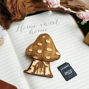 Porte-carte mémoire SD Fairy House, aimant de boîtier en bois Toadstool, boîte de rangement de carte SD personnalisée, cadeau pour photographe, album photo de mariage