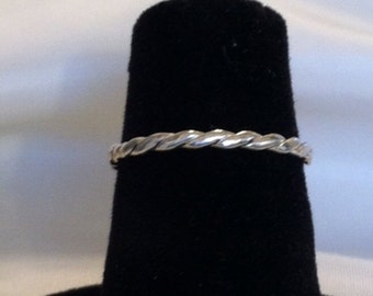 Sterling Silver Twisted Band - single