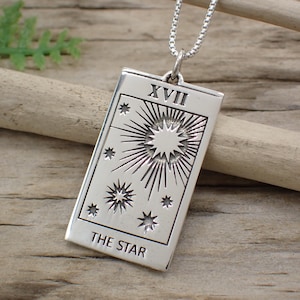 Charm de la carta del tarot La estrella en plata de ley