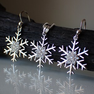 Sterling Silver Snowflake Necklace & Earring Set With Crystal Center