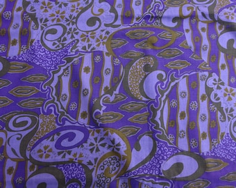 robe en coton vintage des années 1950 / début des années 60 faisant du tissu violet abstrait Paisley 39"L x 35"W