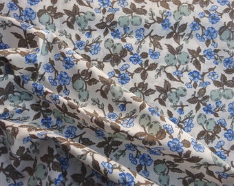 vintage Crisp Polycotton Dress Making Fabric Blue Cherry Blossom Design 36 « L x 44 » W