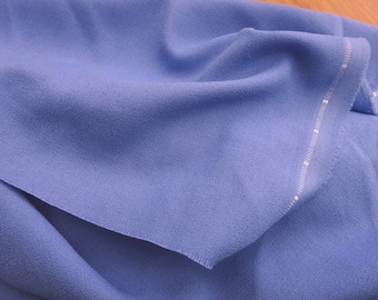 Tissu pour robe en crêpe de laine bleu mauve 36"l x 60"w