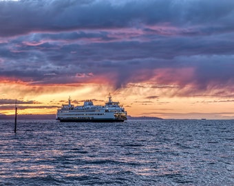 Sunset Ferry Image, Incoming Ferry, Washington State Ferries, Washington State Photos,