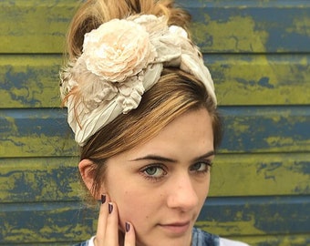 Cream floral turban band , bridal half turban, Turban, 1940s turban, headscarf, hippie boho band, flower head scarf, wedding headband.