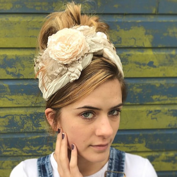 Cream floral turban band , bridal half turban, Turban, 1940s turban, headscarf, hippie boho band, flower head scarf, wedding headband.