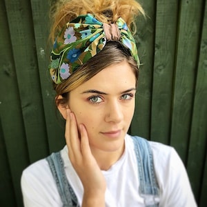 Green retro print turban, headscarf, vintage hairband, flower print scarf, headband, summer hair band, turban, land girls turban, rockabilly